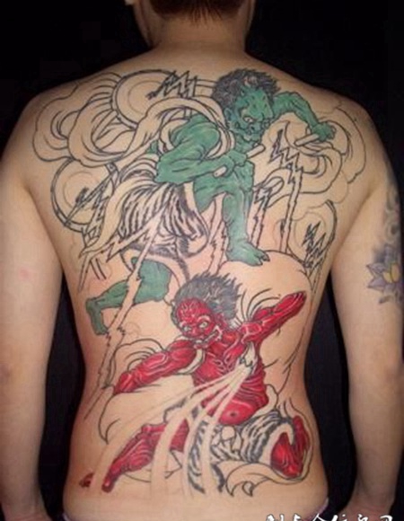 满背风神雷神纹身图案