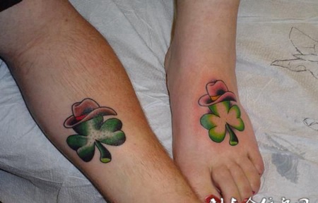脚面小臂上的幸运草纹身图案