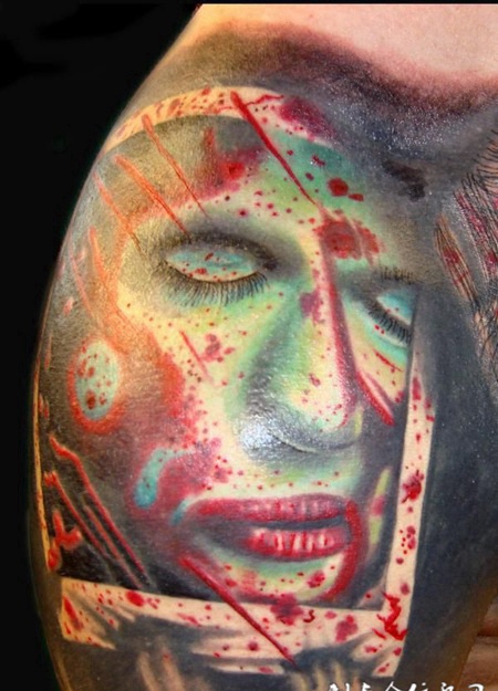 肩膀上的恶魔纹身图案