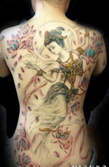 满背敦煌神女莲花纹身图案