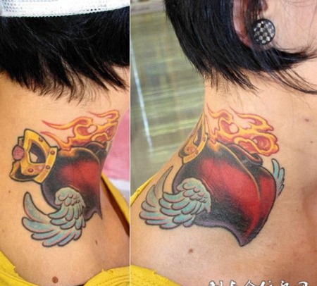 脖子上长着翅膀的心纹身图案