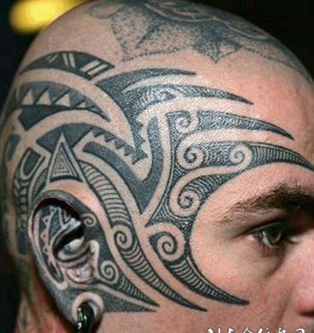 头上的图腾纹身图案