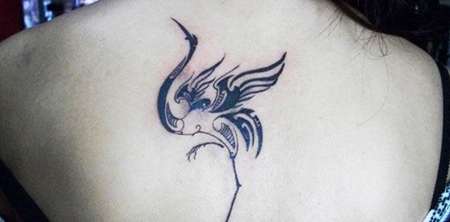 背部性感仙鹤纹身图案
