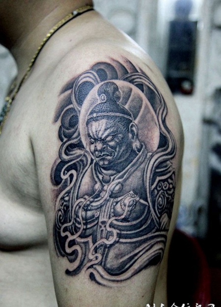 大臂上的罗汉纹身图案