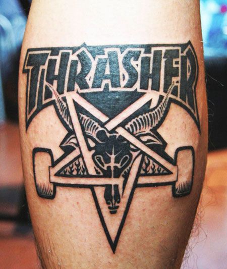 小腿羊头五角星纹身图案