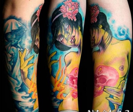 小臂上的艺妓纹身图案