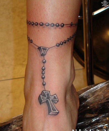 脚链十字架纹身图案