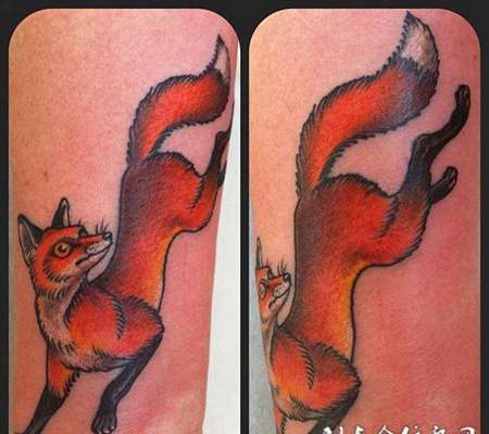 手腕上的小狐狸纹身图案