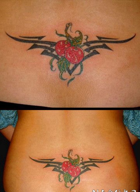 后腰上的樱桃和图腾的纹身图案
