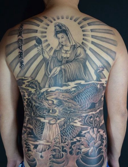 满背观音降龙纹身图案