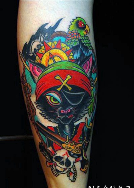 小腿上的海盗猫纹身图案