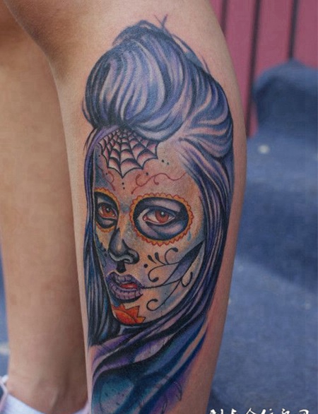 小腿上的deadgirl纹身图案