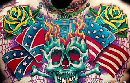 花胸骷髅玫瑰花纹身图案