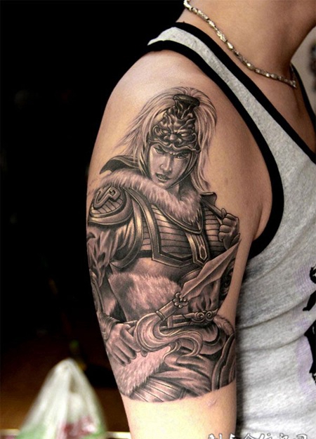大臂上的赵云纹身图案