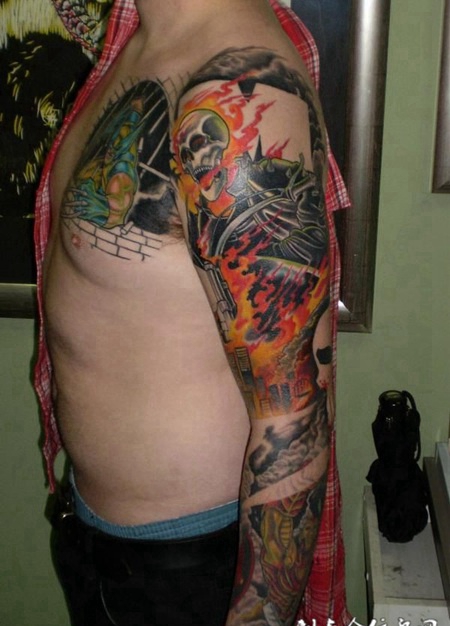 花臂火焰骷髅纹身图案