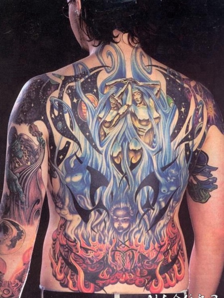 满背浴火恶魔纹身图案