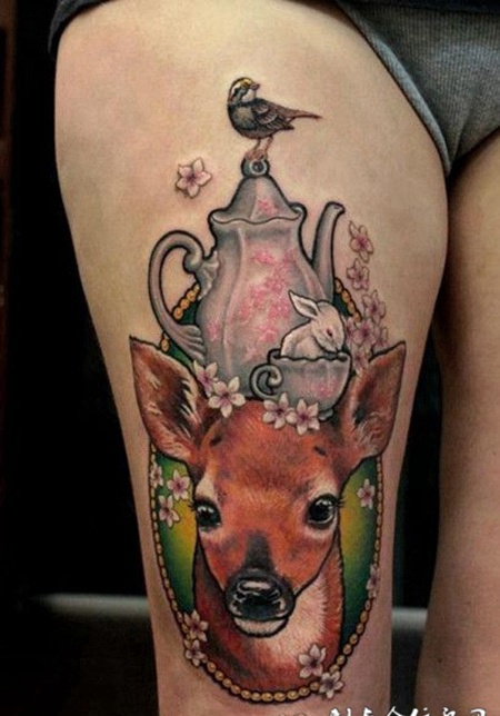 大腿上的小鹿纹身图案