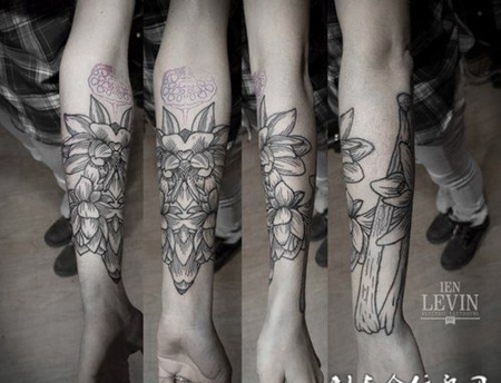 包小臂百合花纹身图案