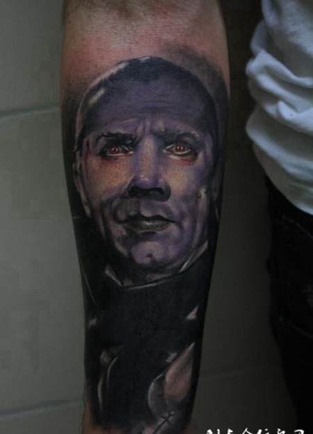 小臂上的男士纹身图案