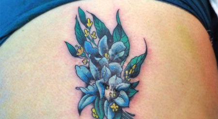 大腿兰花纹身图片