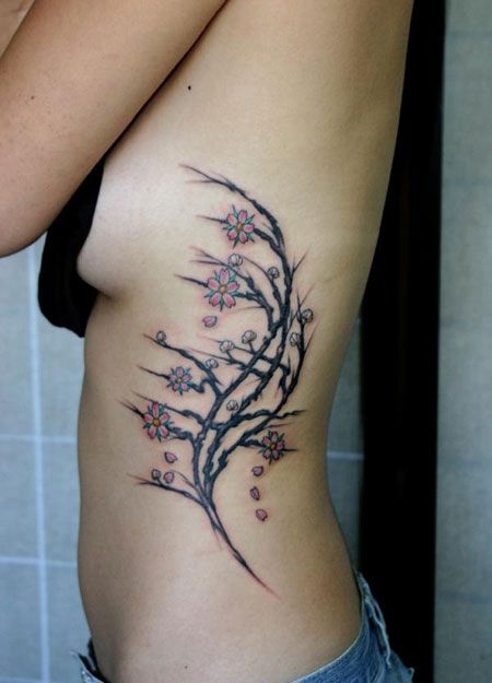 侧腰性感桃花纹身图案