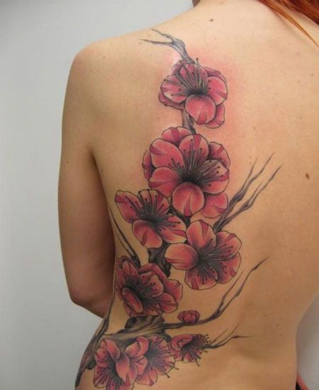 背部桃花纹身图案