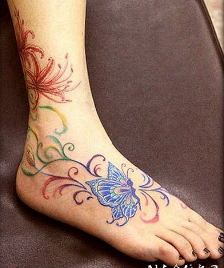 脚踝上的蝴蝶彼岸花纹身图案