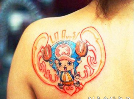 后背上海贼王托尼·乔巴纹身图案
