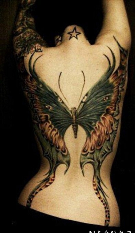 满背的蝴蝶纹身图案