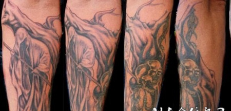 胳膊上的死神纹身图案