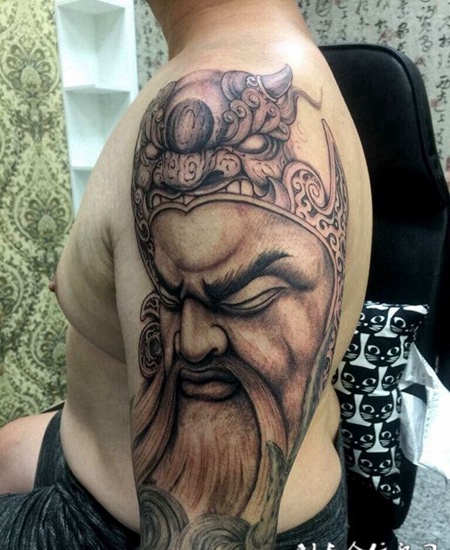 战神无畏，手臂关公创意纹身