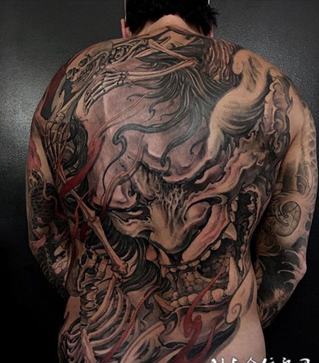 恶煞魔灵，满背邪恶般若纹身图案