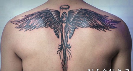 博爱的守护，后背守护天使纹身图案