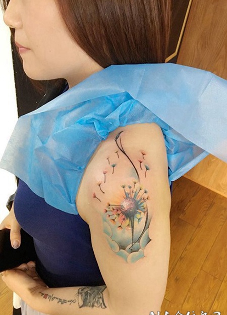 随风飘散，手臂小清新蒲公英彩绘纹身