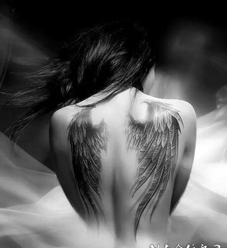 女神之翼，美女后背好看的翅膀纹身