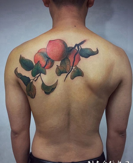 蟠桃盛会，后背好看的仙桃彩绘纹身