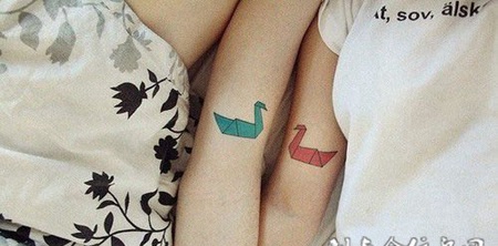 情侣手臂千纸鹤彩色纹身图案