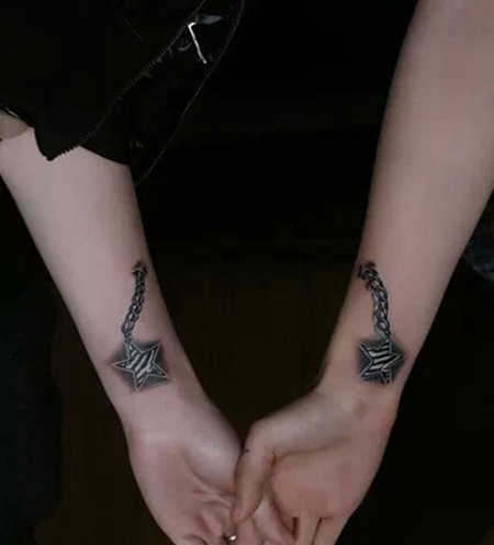 情侣手臂纹身 见证彼此心心相印的爱情
