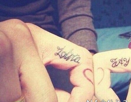 手指上最美的纹身诺言