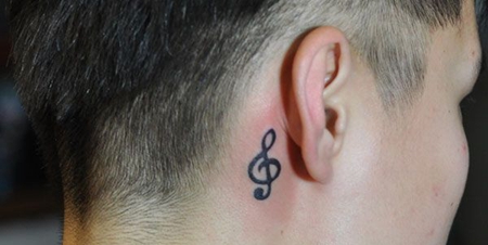 耳后的音乐符号纹身图案