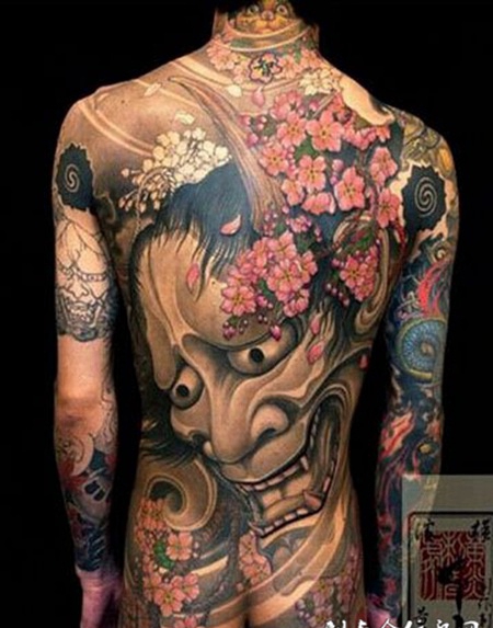 满背大气刺青纹身