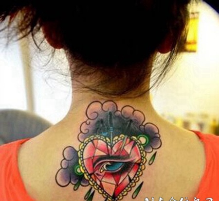 抽象眼睛颈部纹身