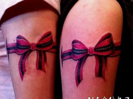 手部小巧精美情侣纹身