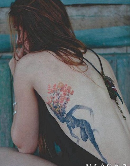 美女身上唯美人物纹身图案欣赏