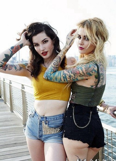 性感外国朋友个性彩绘纹身欣赏