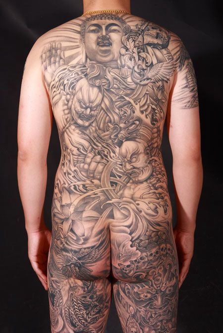 满背如来佛祖纹身图案
