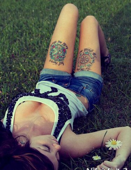 清新女生双腿刺青图案