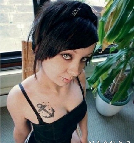 非主流女生个性纹身