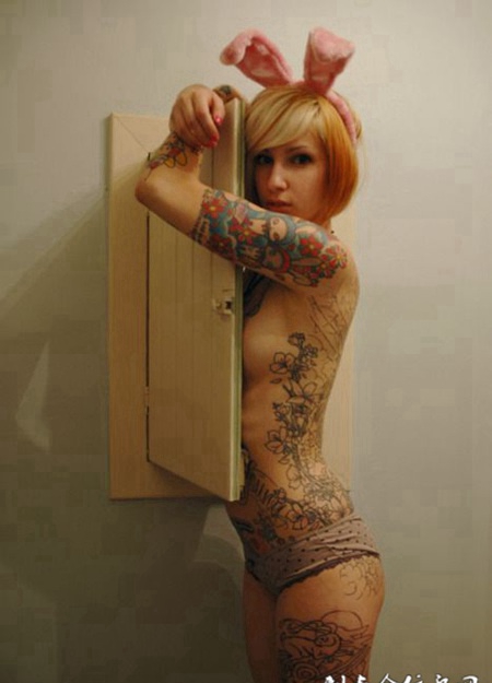 欧美兔女郎精美纹身
