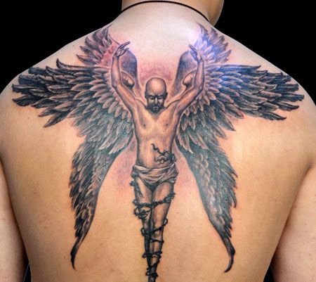 背部男性六翼天使纹身图案